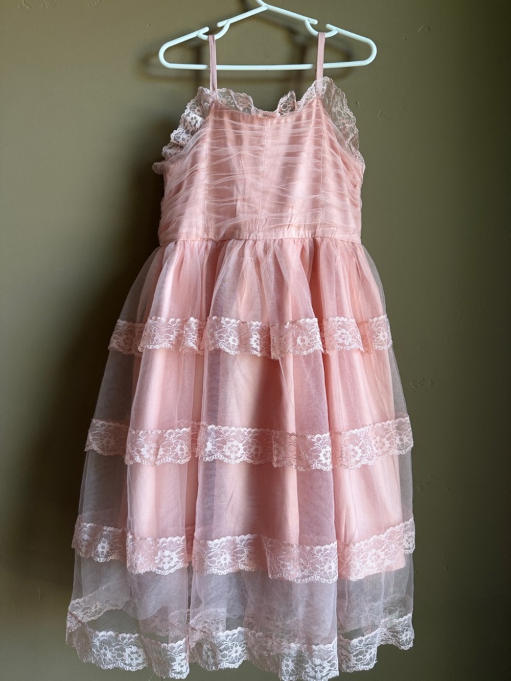 Girls Pink Lace-Tiered Formal Dress for Special Occasions